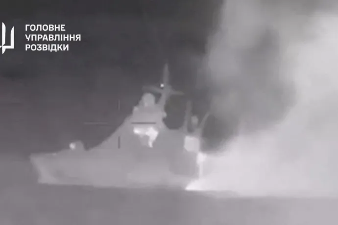 Ukrán tengeri dróntámadás miatt elsüllyedhetett egy orosz hadihajó a Krím partjainál