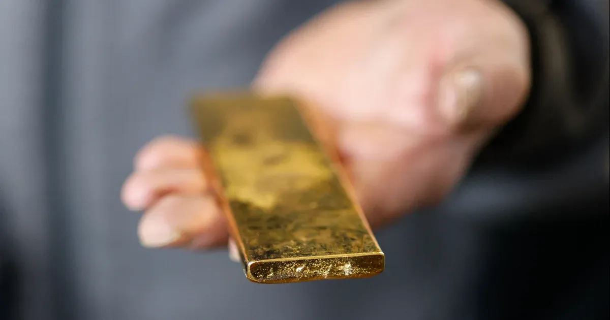 Elérte az unciánkénti 2100 dollárt az arany ára