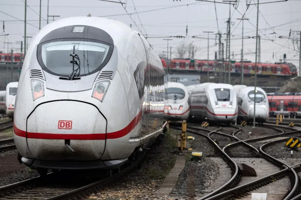 Nagy késések lehetnek a MÁV-nál is, mert sztrájkolnak a német vasutasok