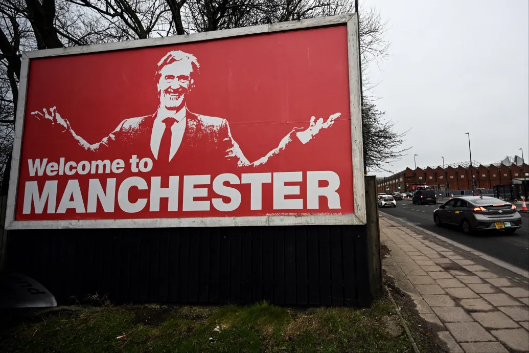 A rejtőzködő milliárdos, akinél nem létezik második hely, most a Manchester United megmentője lehet
