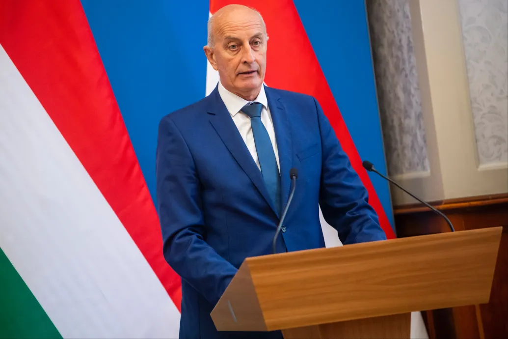 Külföldi megbízatást kapott Bebes István, mégsem indul a polgármesteri székért Körmenden