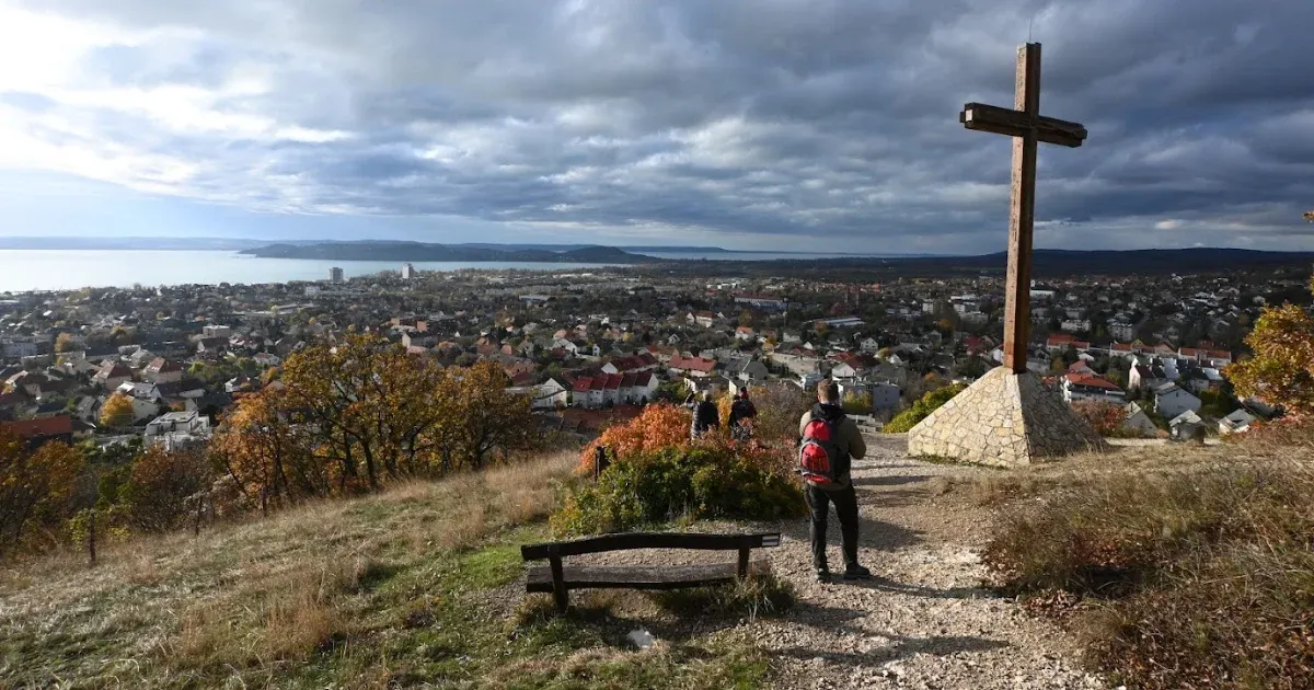 A nagy Balaton-felvidéki hullámvasutazás, amin feltárul a tó ezer arca