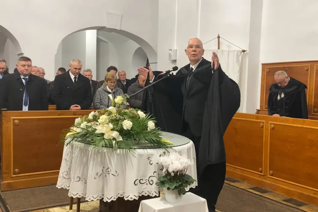 Nem válaszolt arra a külügy, hogy visszavonták-e Balog Zoltán diplomata-útlevelét