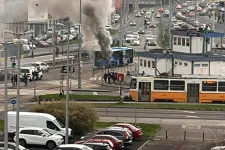 Kigyulladt egy BKV-busz a Bécsi úton