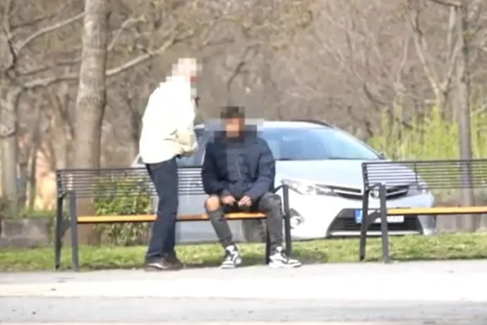 Vizsgálja a rendőrség a rejtett kamerás videót, amin K. Endre az egyik bicskei áldozatra próbál nyomást gyakorolni