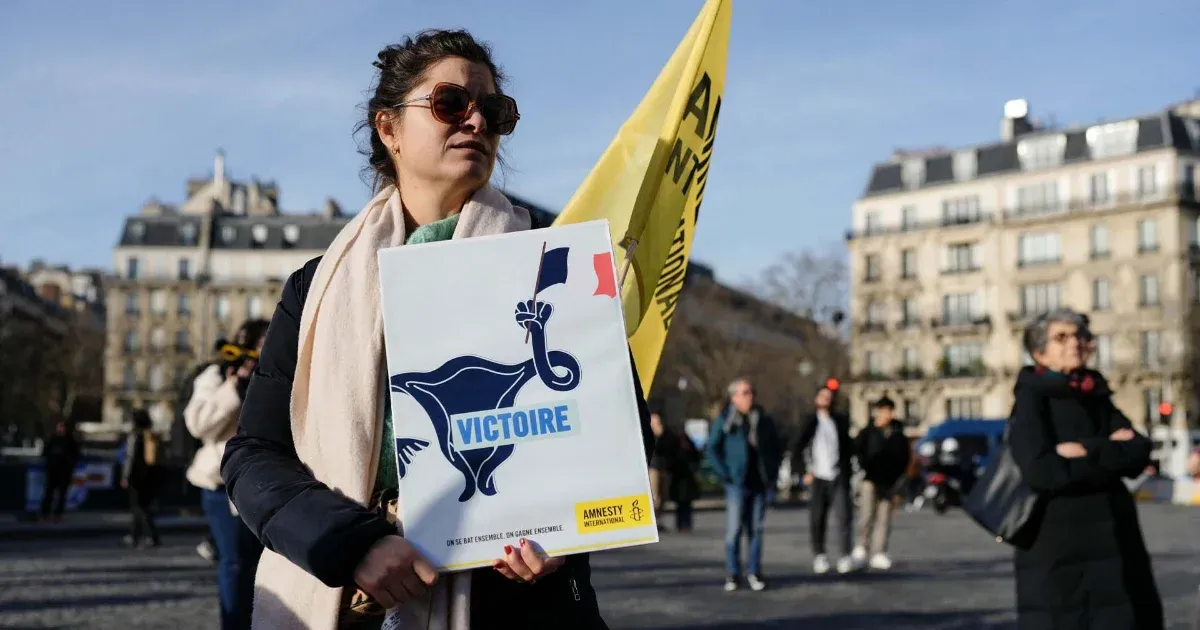 Arte: Alkotmányba foglalták a franciák az abortuszhoz való jogot, de követi-e majd őket Európa?