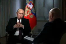 Putyin: Oroszország haditechnikai szempontból készen áll a nukleáris háborúra
