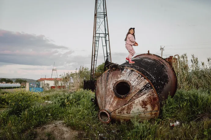 Ihatatlan víz, mérgezett hús – az albán olaj, ami elhozta az apokalipszist