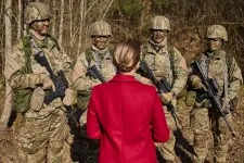 Dánia a nőkre is kiterjeszti a kötelező katonai szolgálatot