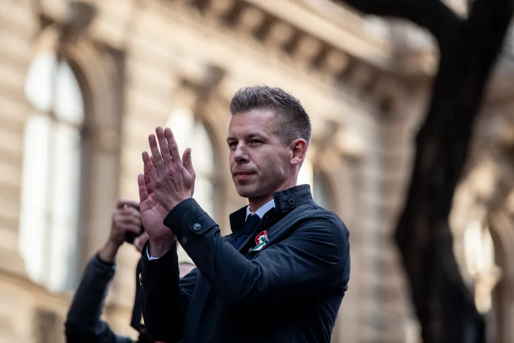 Magyar Péter nem indít új Facebook-oldalt, a Talpra, magyarok! oldalakhoz nincs köze
