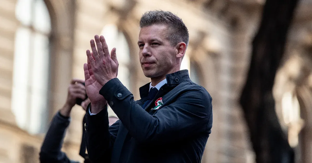 Magyar Péter nem indít új Facebook-oldalt, a Talpra, magyarok! oldalakhoz nincs köze