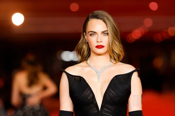 Leégett Cara Delevingne brit modell Los Angeles-i otthona