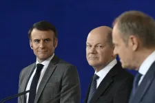 Macron szerint lehet, hogy egy ponton szükség lesz szárazföldi műveletekre az orosz erők ellen Ukrajnában