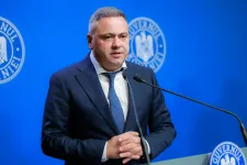 Ceaușescuval példálózott a mezőgazdasági miniszter, amikor számonkérték, fáradtságra hivatkozott