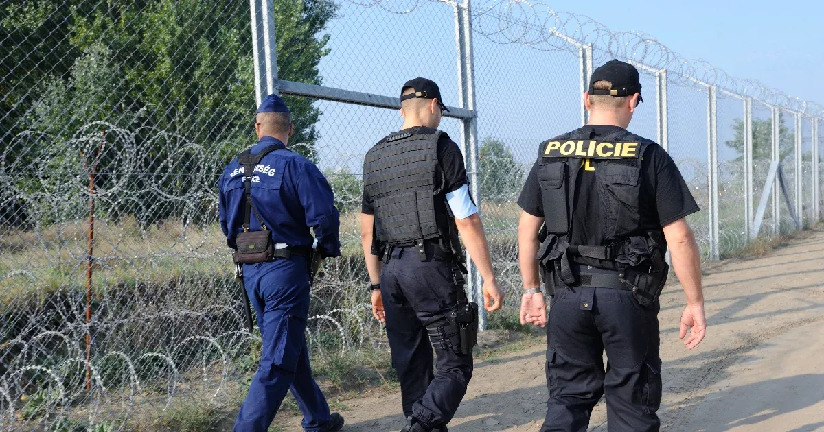 Hazamentek a cseh rendőrök a magyar–szerb határról, mert már alig jönnek illegális migránsok