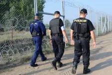 Hazamentek a cseh rendőrök a magyar–szerb határról, mert már alig jönnek illegális migránsok