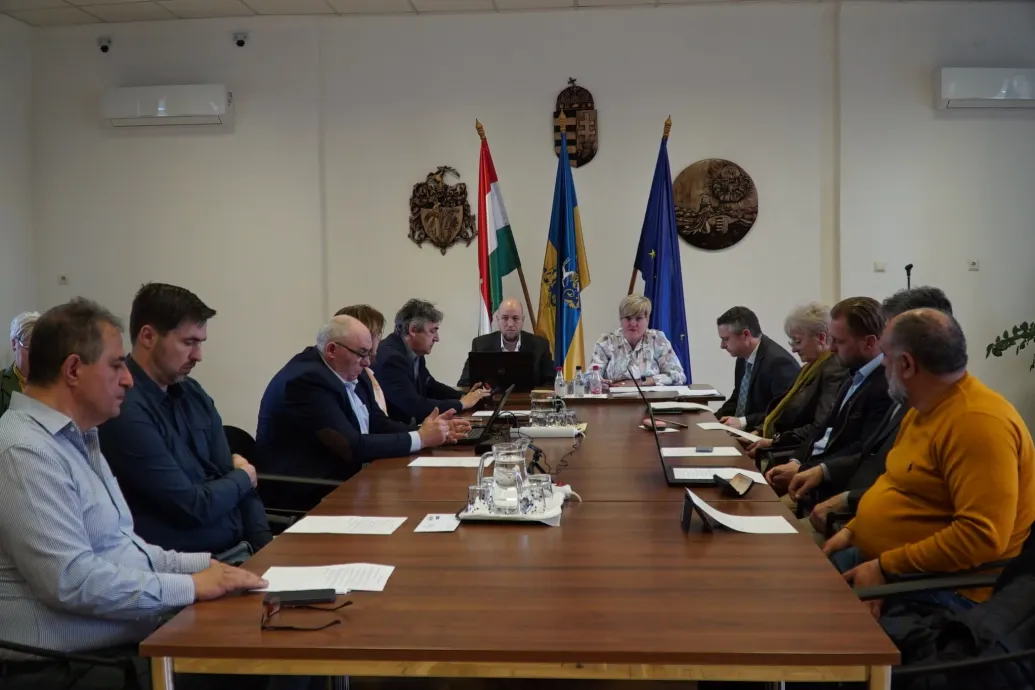 A bicskei önkormányzat szerint a média a városimázs csökkentésére használja a pedofíliát