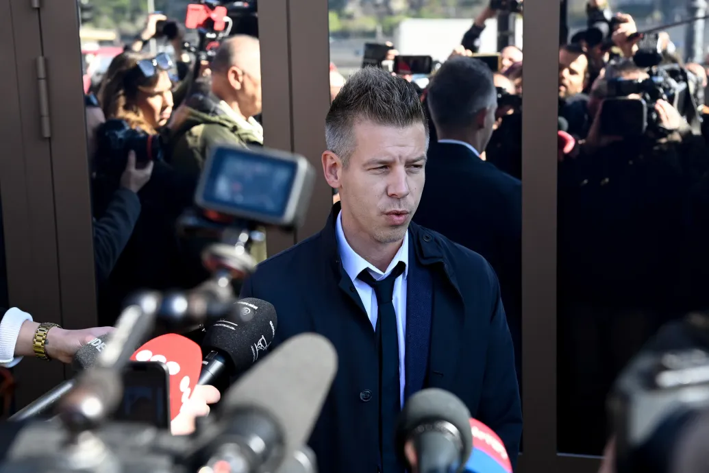 Magyar Péter kijött az ügyészségi meghallgatásáról