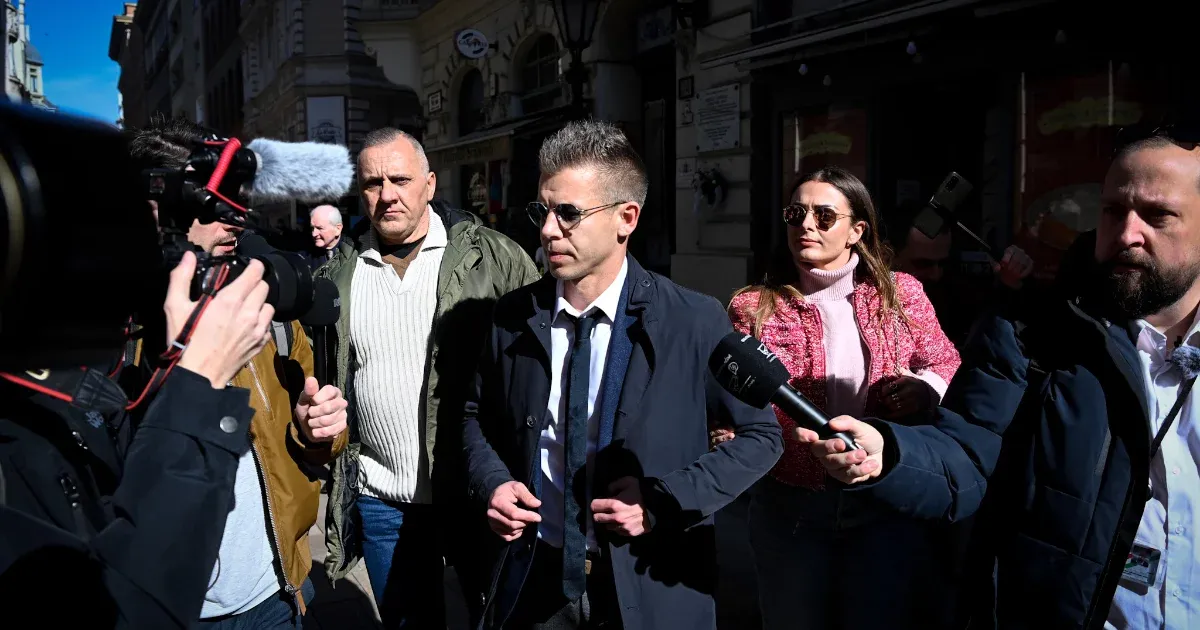 Magyar Péter szerint mégiscsak sok volt, hogy lepropagandistázta Dezső Andrást, a HVG újságíróját