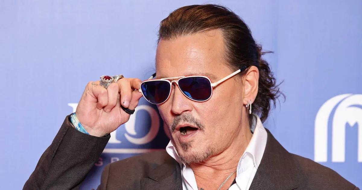A Betépve színésznője szerint Johnny Depp „kibaszott idiótának” nevezte a forgatáson
