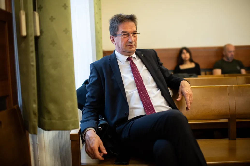 Schadl elfogása előtt Rogánék a Karmelitába rendelték Völner Pált