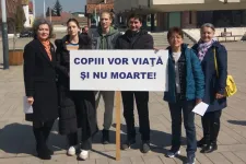 Abortuszellenes rendezvény plakátján szerepelt médiapartnerként a Marosvásárhelyi Rádió román szerkesztősége