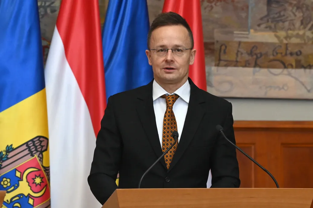 Szijjártó szerint Věra Jourová súlyos hungarofóbiában szenved, és lenézi a magyar embereket