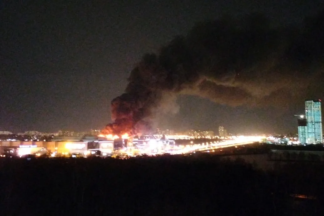 Három fegyveres nyitott tüzet egy moszkvai koncert előtt