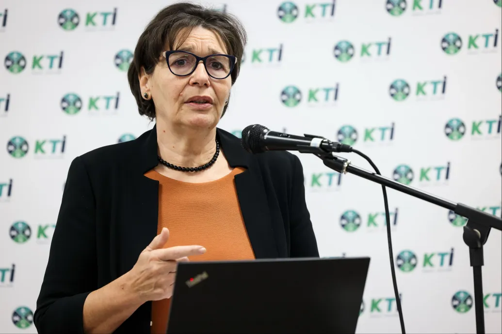 Áder János húga feljelentette Dobrev Klárát rágalmazás miatt