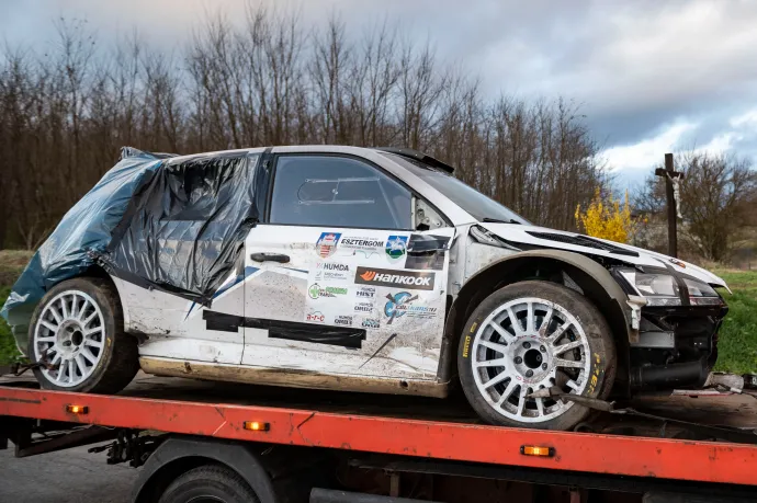 A nézők közé hajtott egy autó a 11. Esztergom–Nyerges Rally versenyen, négyen meghaltak