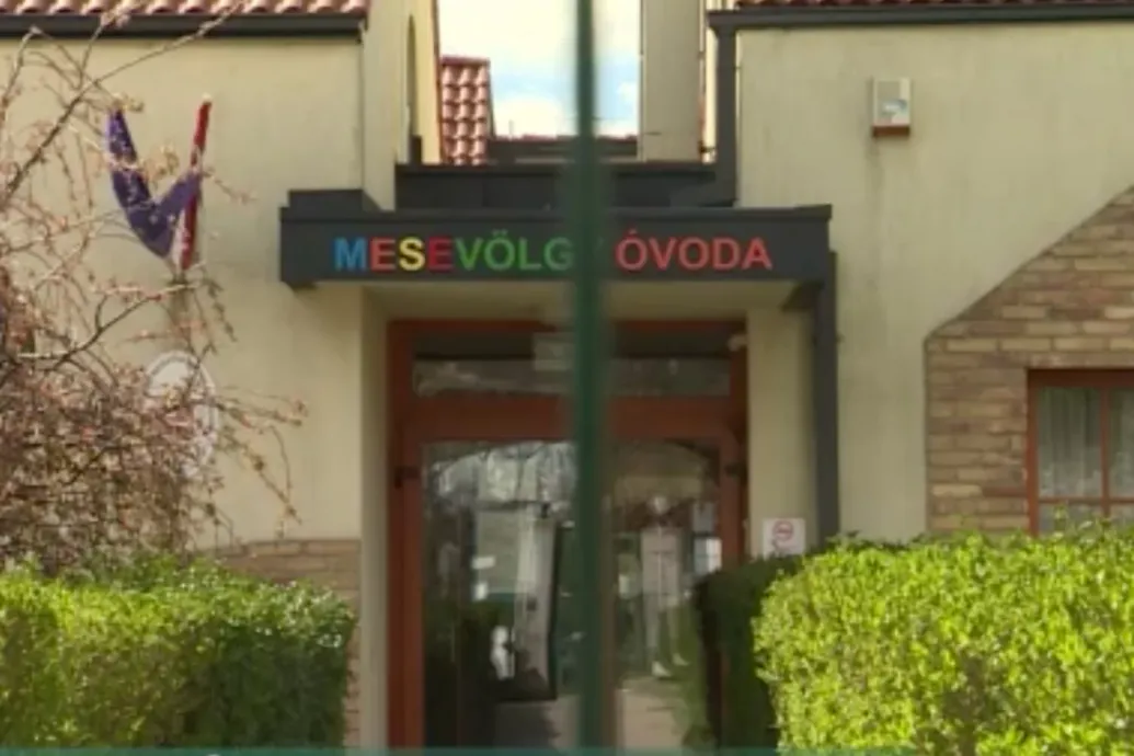 Újabb óvodai mérgezés Pilisborosjenőn, lila akác termése miatt hánytak a gyerekek