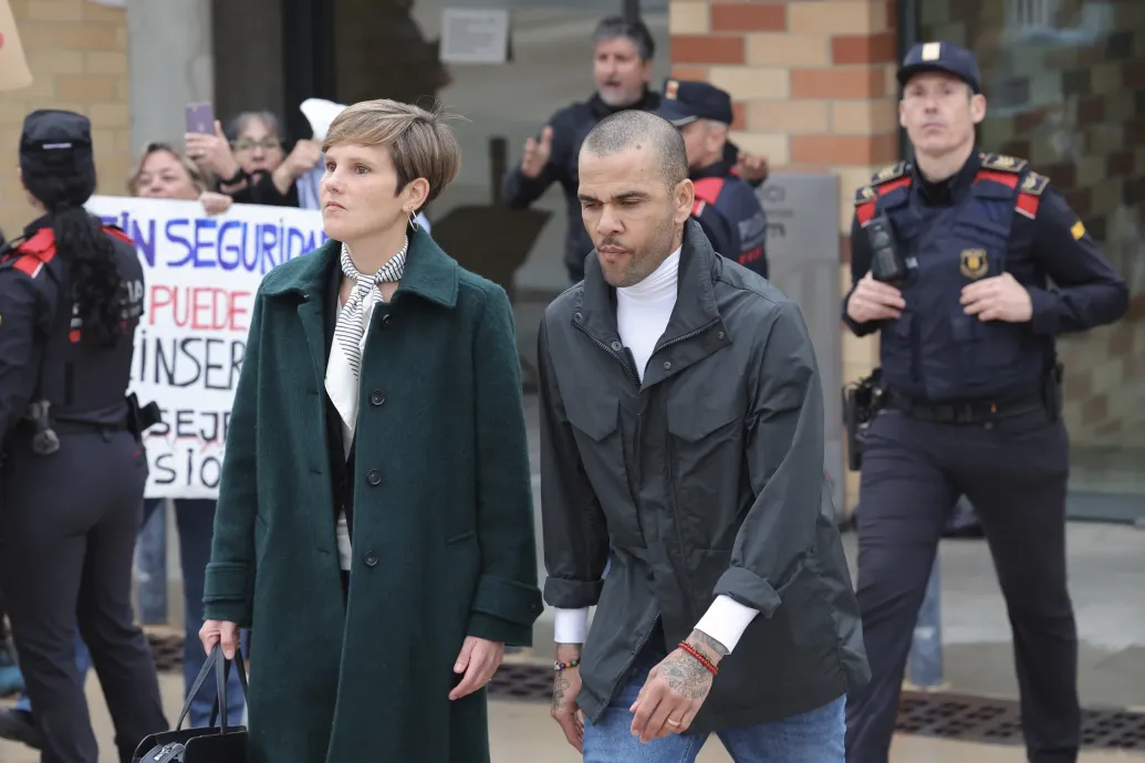 Feltételesen szabadlábra került a szexuális zaklatásért elítélt Dani Alves