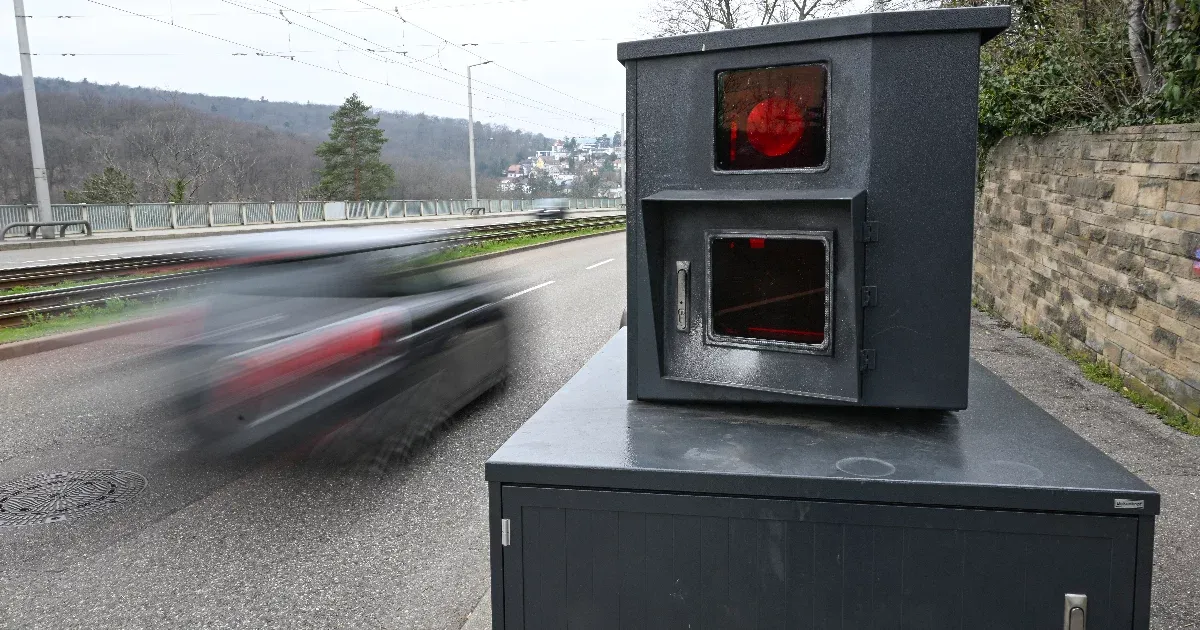 218 kilométer per órával repesztett a magyar férfi az osztrák autópályán, elvették a jogsiját