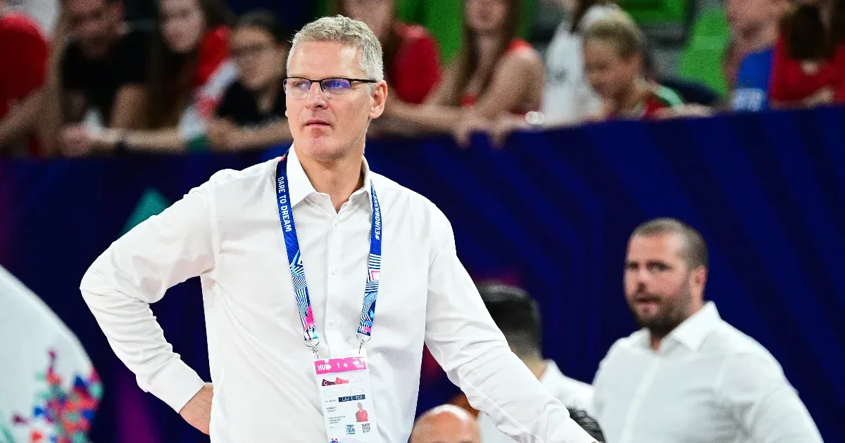 Az előnyről elbukott olimpiai selejtező lett Székely Norbert utolsó meccse a női kosárválogatottal