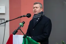 Pellegrini mellé állt be a magyar gyűjtőpárt elnöke, Forró Krisztián a szlovák államfőválasztás második fordulójára