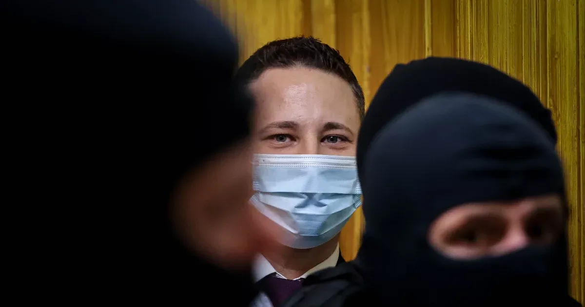Schadl és Gazdi 35 éves dögszállítási koncessziót akarhatott, és erről Rogánnak kellett volna döntenie