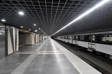 Elgázolt egy embert a 3-as metró a Dózsa György út megállónál