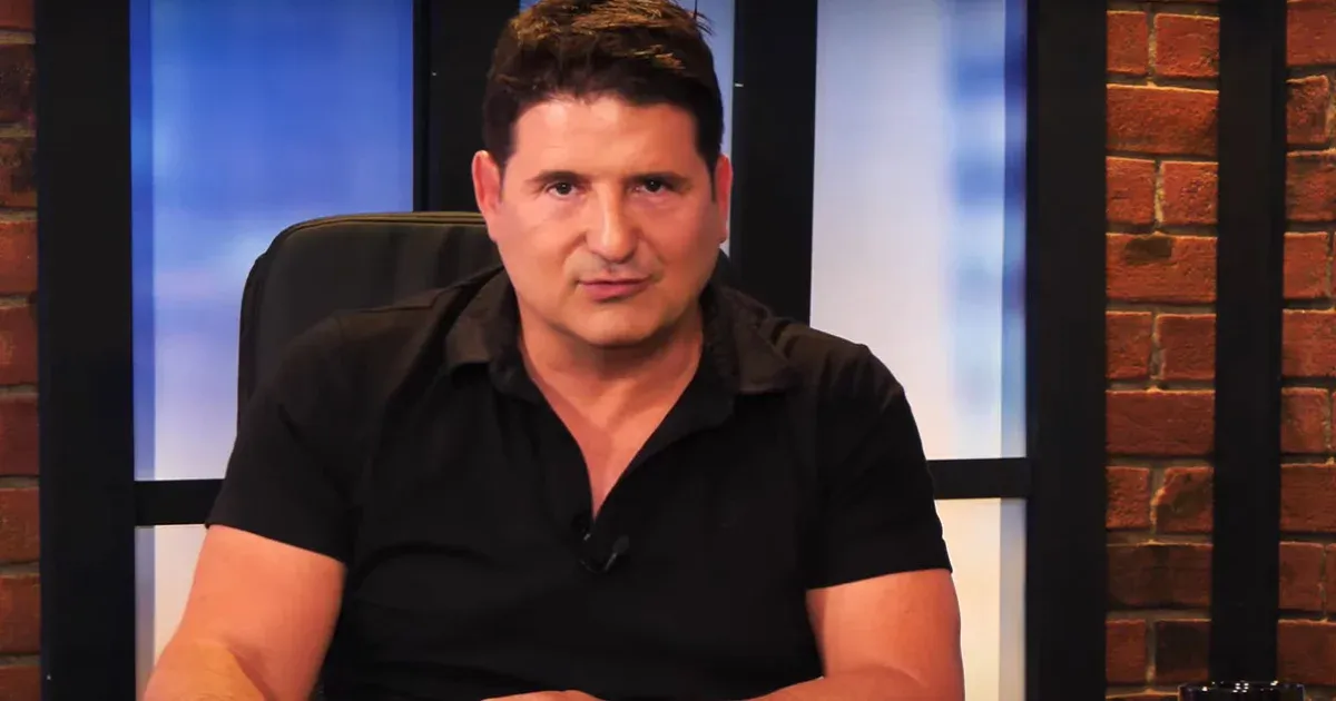 Hajdú Péter a „háttal készült” fotóról: Nem én vagyok rajta, és soha nem találkoztam az interjú előtt Varga Judittal