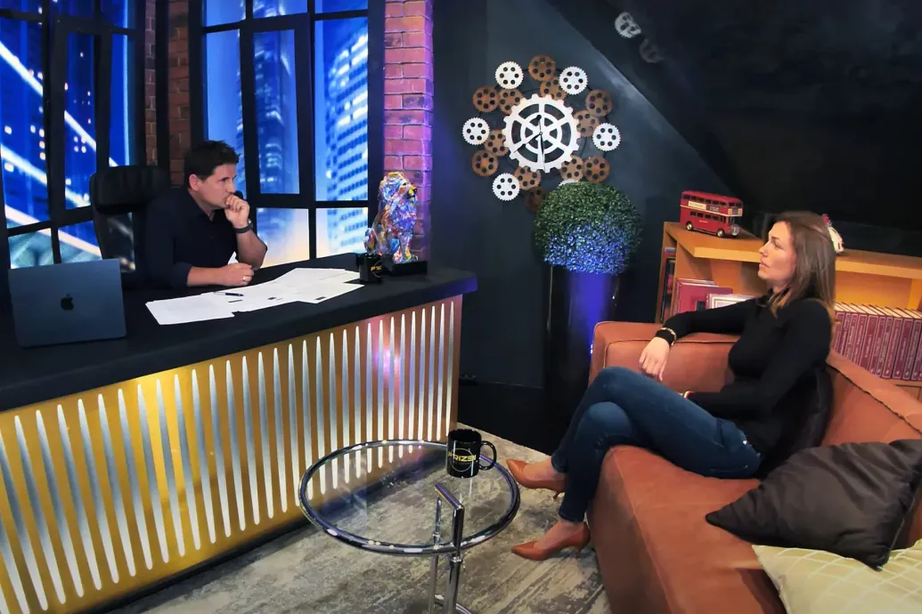 Sorban adják le a tévék Varga Judit interjúját