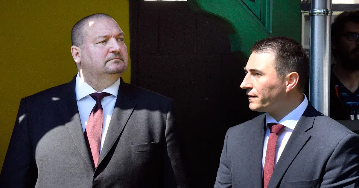Fideszes belháború Csepelen: a Gyurcsánnyal való összejátszás mellett már elmagyarpéteresedéssel is vádolják egymást