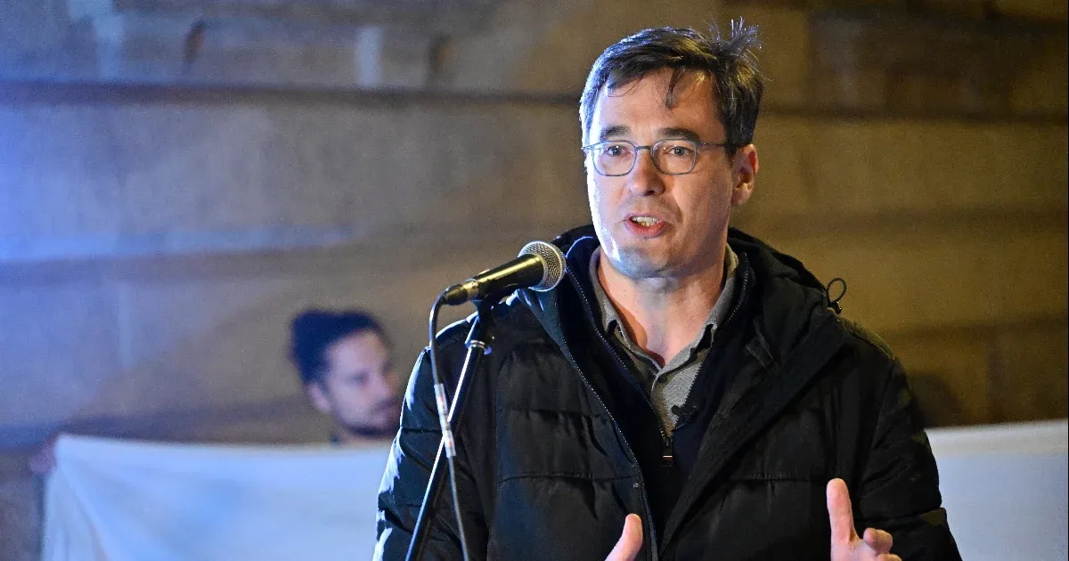 Karácsony Gergely ismertette a rákosrendezői beruházásról szóló lakógyűlés kérdéseit