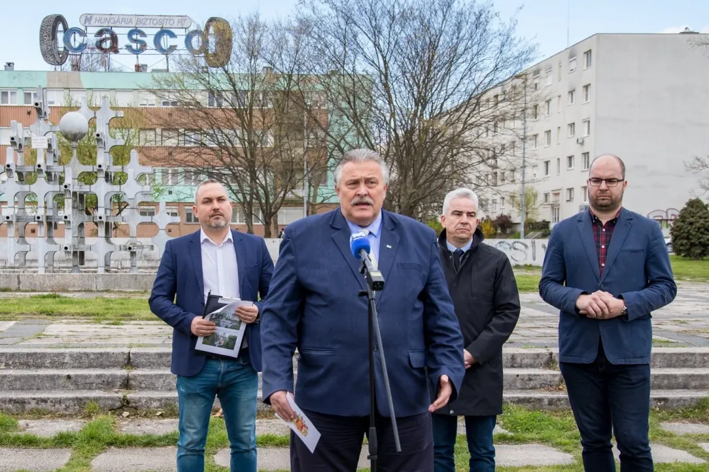 Mégsem indul el a júniusi választáson Veres Pál miskolci polgármester