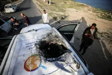 A túlélők átszálltak a másik kocsiba, azt is kilőtték – így zajlott a segélyszervezet konvoját ért támadás