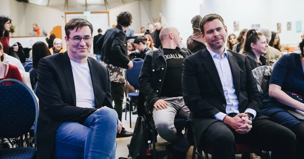Összefutott Karácsony és Vitézy a diákszervezetek rendezvényén