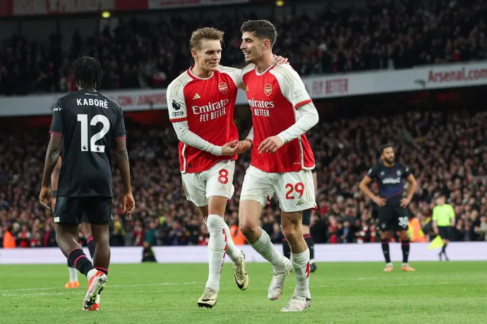 Simán nyert az Arsenal és a Manchester City is, a Liverpool visszacsúszott a második helyre