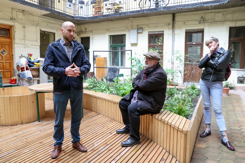 Több lett a zöld, a kutyapiszok is eltűnhet a józsefvárosi utcákról, a szeméthelyzet viszont reménytelennek tűnik