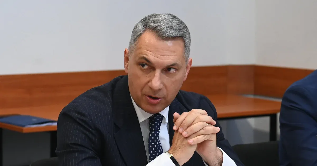 Portfolio: Felfüggeszthet forrásokat az Európai Bizottság, ha nem változtat az építési törvényen Lázár minisztériuma