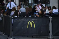A közel-keleti országok bojkottálták a McDonald'sot, a cég visszavásárolja izraeli éttermeit