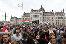 Megtelt a Kossuth tér Magyar Péter szombati tüntetésén