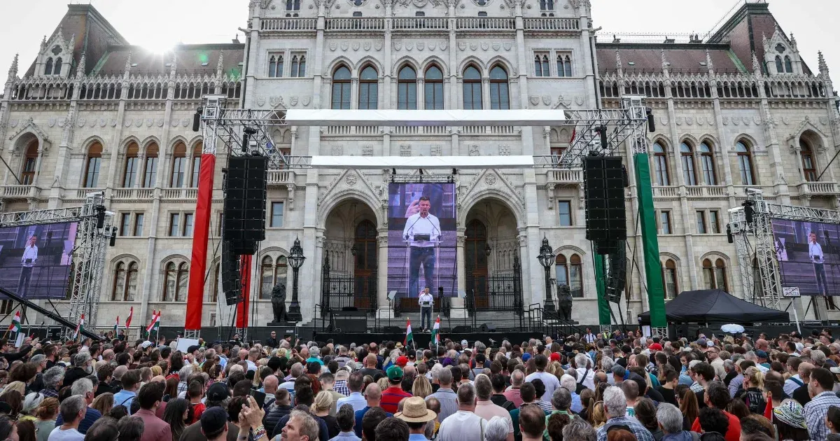 Magyar Péter országjárásra indul, anyák napjára pedig újabb tüntetést hirdetett